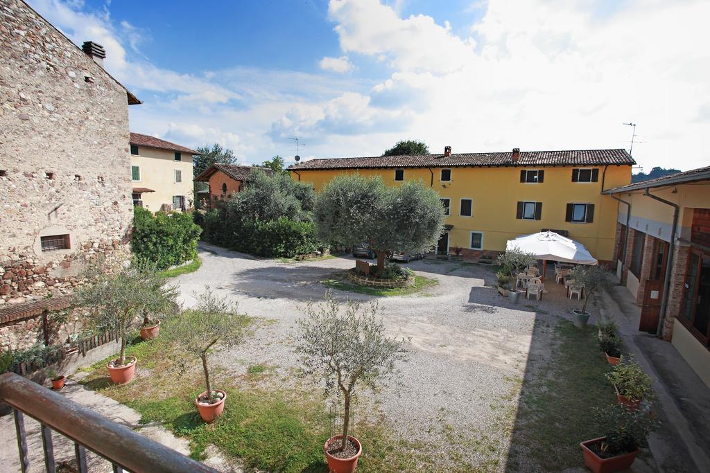 Vila Agriturismo Licensi Del Bresa Monzambano Exteriér fotografie