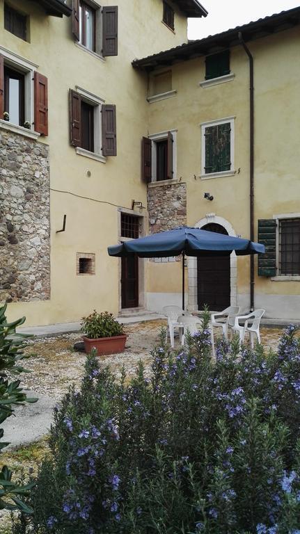 Vila Agriturismo Licensi Del Bresa Monzambano Exteriér fotografie